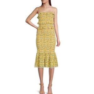 NWOT Antonio Melani Adalee Printed
Square Neck Ruffle Tiered
Smocked Dress